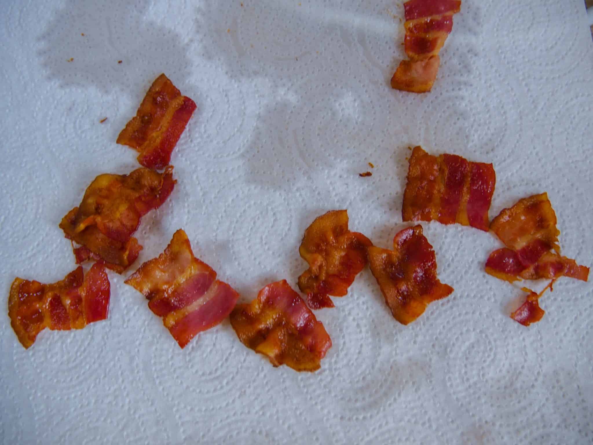 Baconchips nach dem backen trocknen
