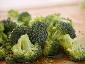 Brokkoli Rösschen für rohen Brokkoli essen