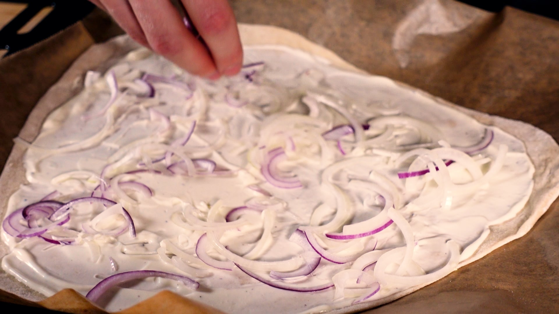 Flammkuchen selber machen - perfekt knusprig! - Mehr Genuss