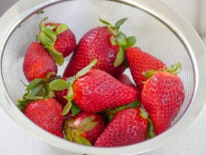 Frische Erdbeeren für Kaltschale