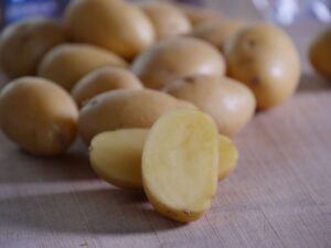 Kartoffeln halbieren