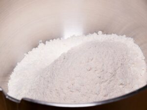 Mehlmischung aus Dinkel und Vollkorndinkel Mehl für das Fladenbrot