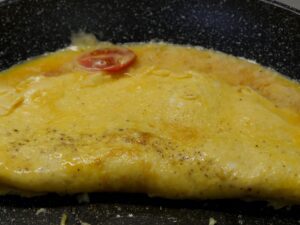 Omelett umklappen