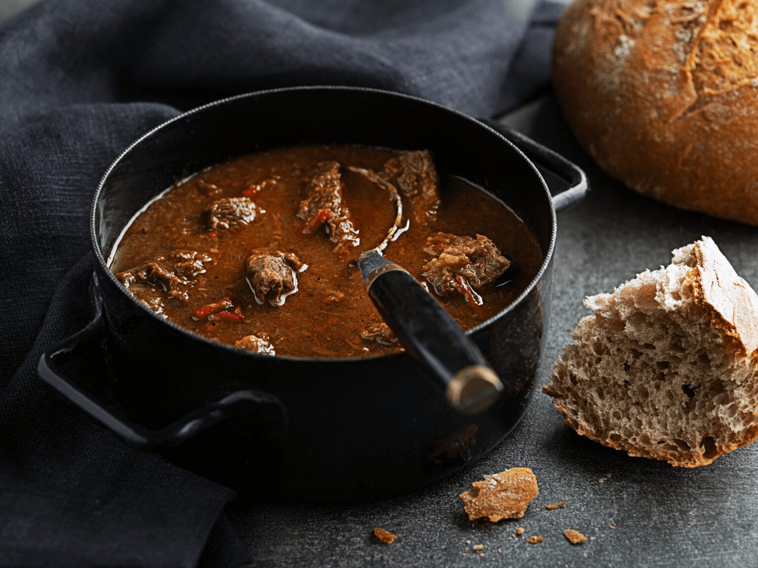 Spannende Gulasch Aus Tafelspitz Fotos