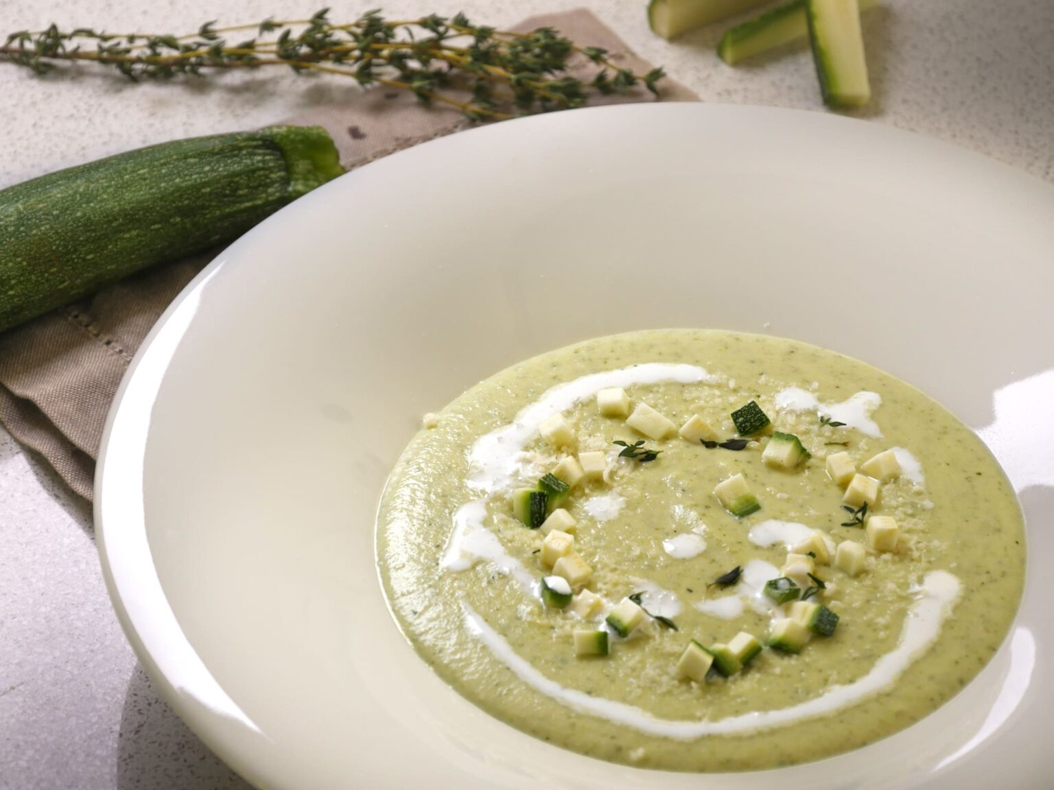 Zucchini Creme-Suppe - So lecker! - Mehr Genuss