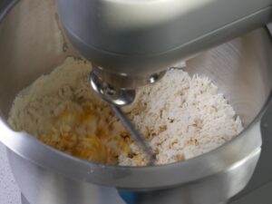 Zutaten für Tortellini-Nudelteig mit Teig-Haken kneten